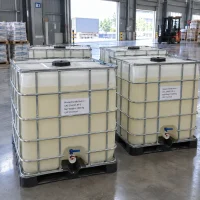 biosaccharide-gum-1-cas-194237-89-3-1000kg-ibc-totes Biosaccharide Gum-1 (CAS 194237-89-3) in 1000 kg IBC totes with metal frames and discharge valves in a warehouse